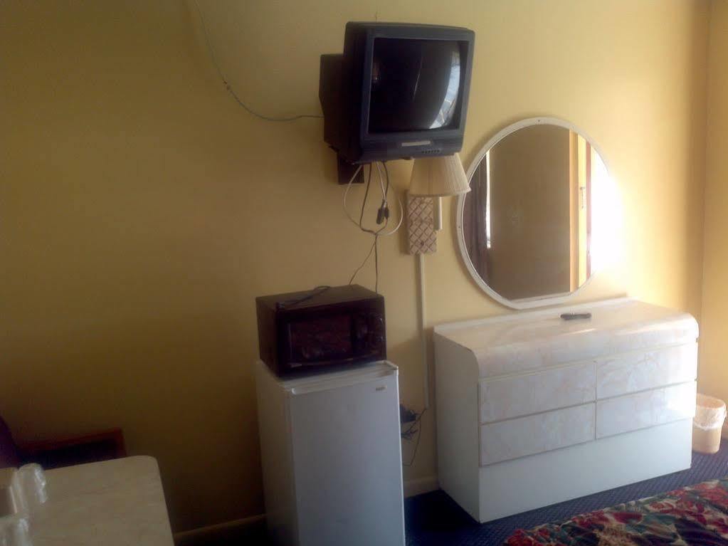Palm City Motel フォートマイヤーズ エクステリア 写真